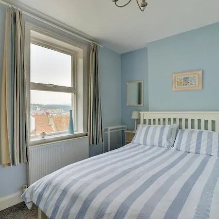 2 Bed In Oc-w069 Уитби