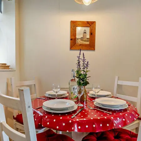 2 Bed In Oc-w069